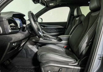 Подержанный автомобиль Geely Monjaro 2024 года (8 фото)