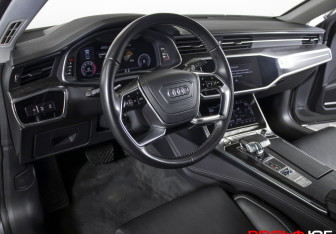 Подержанный автомобиль Audi A7 2018 года (25 фото)