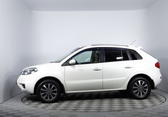 Подержанный автомобиль Renault Koleos 2013 года (8 фото)