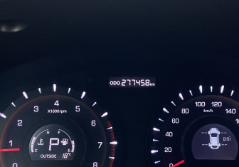 Подержанный автомобиль SsangYong Actyon 2014 года (23 фото)