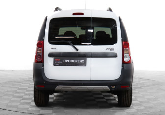 Подержанный автомобиль LADA (ВАЗ) Largus Wagon 2018 года (6 фото)