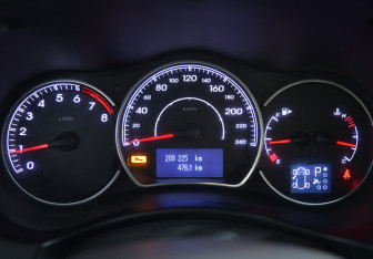 Подержанный автомобиль Renault Koleos 2012 года (10 фото)