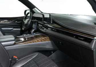 Подержанный автомобиль Cadillac Escalade Suv 2022 года (9 фото)