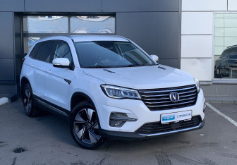 Подержанный автомобиль Changan CS75 2022 года (3 фото)