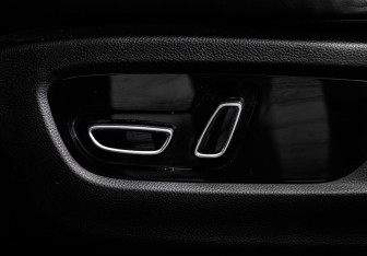 Подержанный автомобиль GAC GS8 2024 года (17 фото)