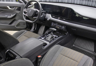 Подержанный автомобиль FAW Bestune B70 2023 года (11 фото)