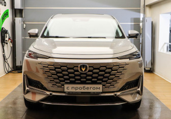 Подержанный автомобиль Changan UNI-K 2023 года (2 фото)