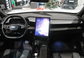 Подержанный автомобиль Geely Cityray 2024 года (9 фото)