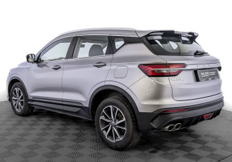 Подержанный автомобиль Geely Coolray 2022 года (7 фото)