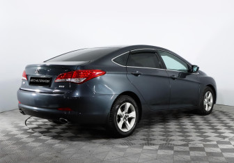 Подержанный автомобиль Hyundai i40 Sedan 2015 года (3 фото)