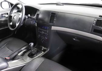 Подержанный автомобиль Chevrolet Epica 2011 года (8 фото)