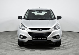 Подержанный автомобиль Hyundai ix35 2012 года (2 фото)
