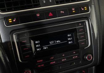Подержанный автомобиль Volkswagen Polo Sedan 2020 года (15 фото)
