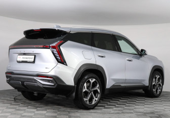 Подержанный автомобиль Geely Atlas 2024 года (5 фото)