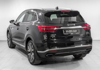 Подержанный автомобиль Hongqi HS5 2024 года (7 фото)