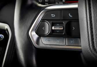 Подержанный автомобиль Toyota Land Cruiser Suv 2022 года (30 фото)