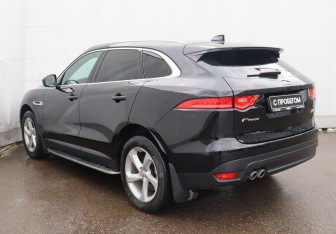 Подержанный автомобиль Jaguar F-Pace 2019 года (6 фото)