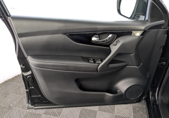 Подержанный автомобиль Nissan Qashqai 2020 года (19 фото)