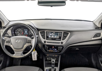 Подержанный автомобиль Hyundai Solaris Sedan 2020 года (14 фото)