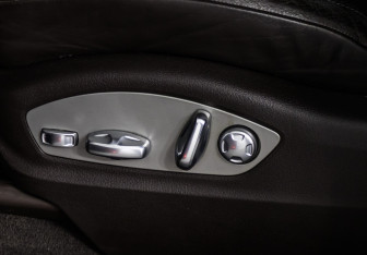 Подержанный автомобиль Porsche Macan 2015 года (19 фото)