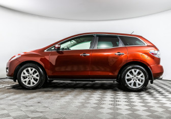 Подержанный автомобиль Mazda CX-7 2008 года (8 фото)