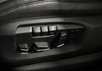 Подержанный автомобиль BMW X5 2014 года (17 фото)