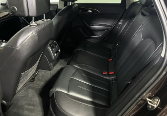 Подержанный автомобиль Audi A6 Sedan 2017 года (10 фото)