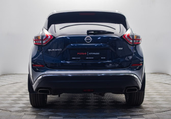 Подержанный автомобиль Nissan Murano Suv 2021 года (4 фото)