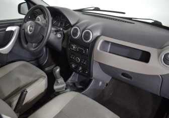 Подержанный автомобиль LADA (ВАЗ) Largus Wagon 2016 года (5 фото)