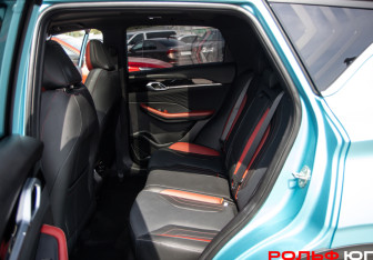 Подержанный автомобиль Geely Coolray 2024 года (8 фото)