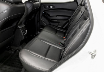 Подержанный автомобиль Chery Tiggo 4 2022 года (12 фото)