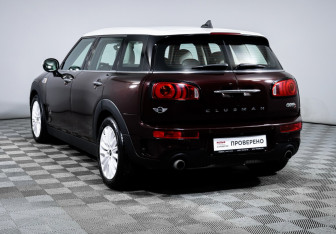 Подержанный автомобиль MINI Clubman Wagon 2017 года (7 фото)