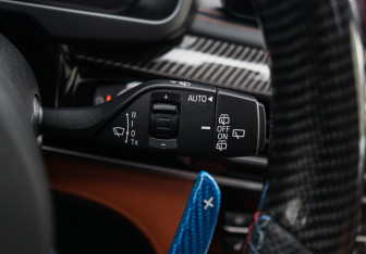 Подержанный автомобиль BMW X5 M 2015 года (27 фото)
