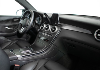 Подержанный автомобиль Mercedes-Benz GLC Coupe 2021 года (9 фото)