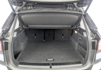 Подержанный автомобиль BMW X1 2016 года (10 фото)