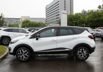 Подержанный автомобиль Renault Kaptur 2017 года (6 фото)