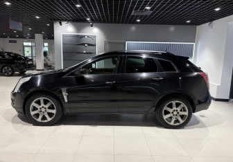 Подержанный автомобиль Cadillac SRX 2011 года (2 фото)