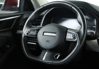 Подержанный автомобиль Haval F7x 2023 года (15 фото)