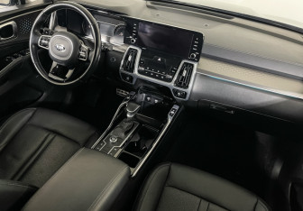Подержанный автомобиль Kia Sorento 2020 года (9 фото)