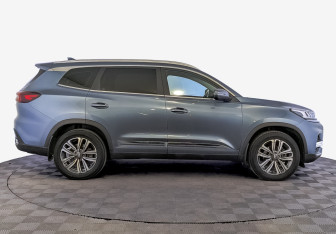 Подержанный автомобиль Chery Tiggo 8 2021 года (4 фото)