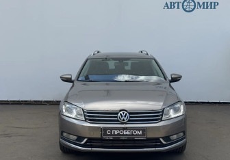 Подержанный автомобиль Volkswagen Passat Wagon 2011 года (2 фото)