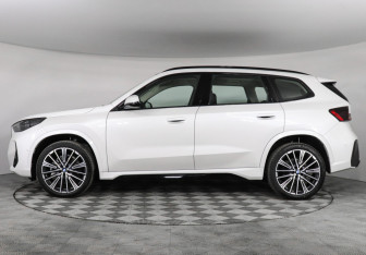 Новый BMW X1 2025 (5 фото)