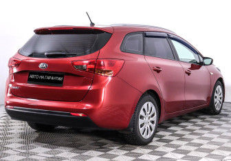 Подержанный автомобиль Kia Ceed Wagon 2013 года (5 фото)