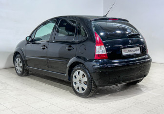 Подержанный автомобиль Citroen C3 Hatchback 2007 года (6 фото)