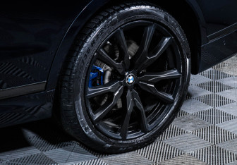 Подержанный автомобиль BMW X7 2019 года (15 фото)