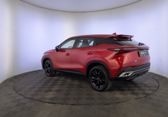 Подержанный автомобиль Omoda C5 2024 года (7 фото)