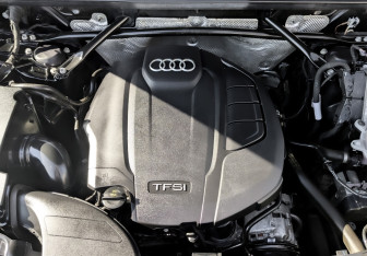 Подержанный автомобиль Audi Q5 2021 года (9 фото)