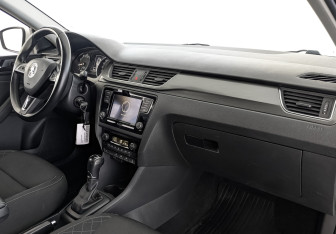Подержанный автомобиль Skoda Rapid Liftback 2018 года (13 фото)