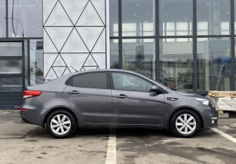 Подержанный автомобиль Kia Rio Sedan 2016 года (4 фото)