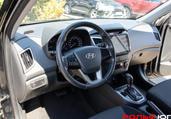 Подержанный автомобиль Hyundai Creta 2019 года (15 фото)